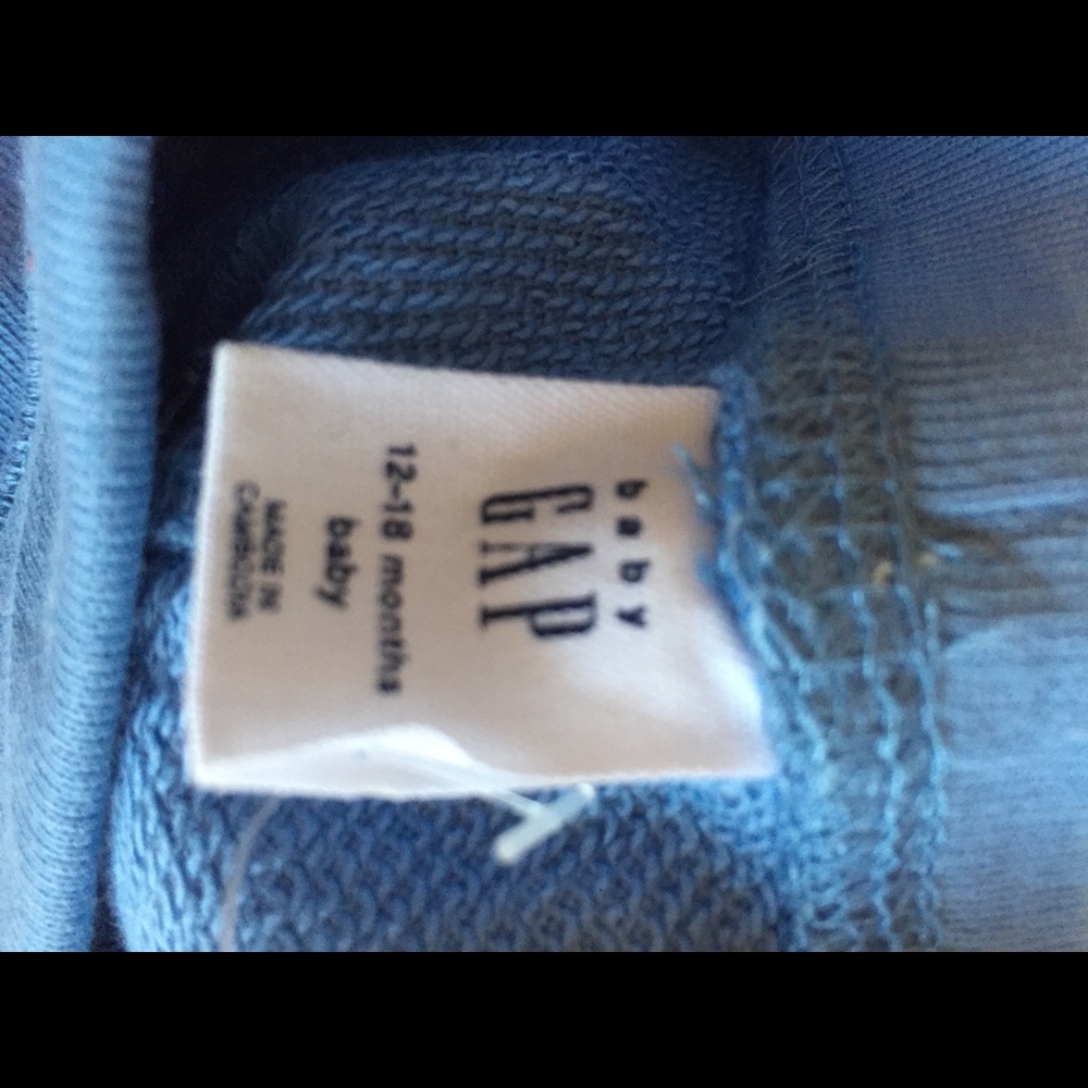 🦀 🏖 ☀️ Baby GAP NWT blue shorts with red crabs! - Picture 4 of 4